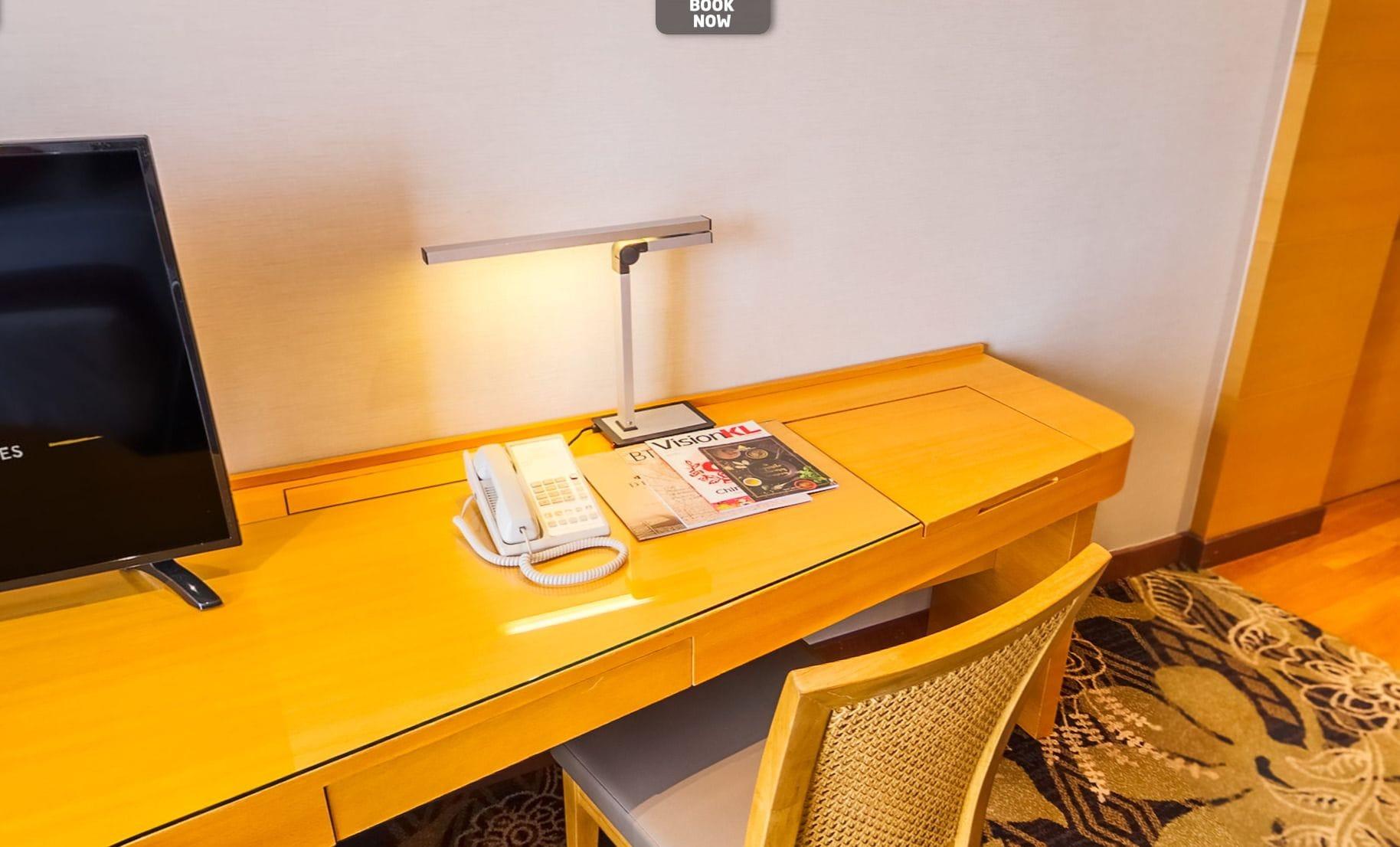 St Giles Gardens Hotel קואלה לומפור מראה חיצוני תמונה A desk lamp