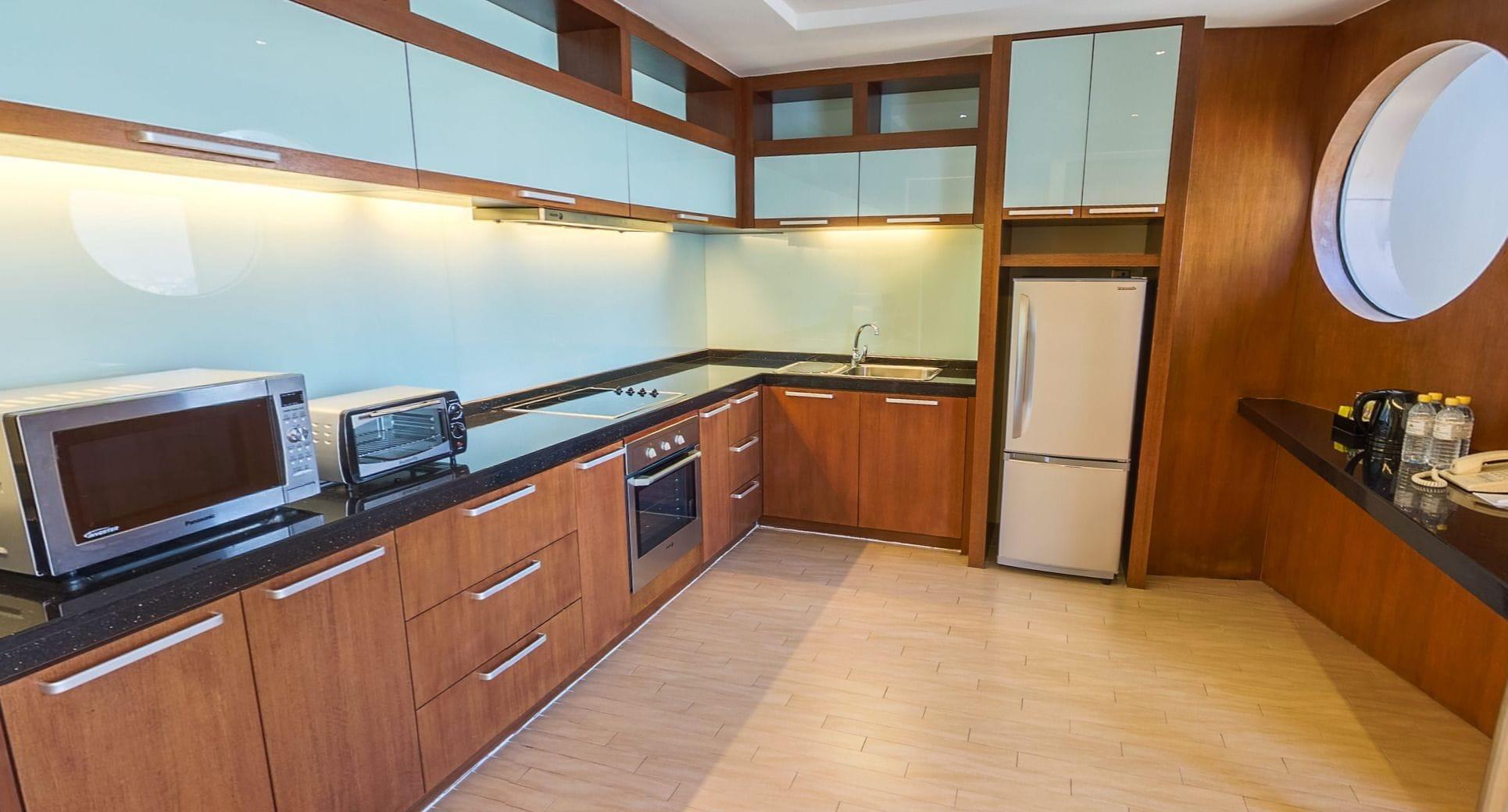 St Giles Gardens Hotel קואלה לומפור מראה חיצוני תמונה A modern kitchen